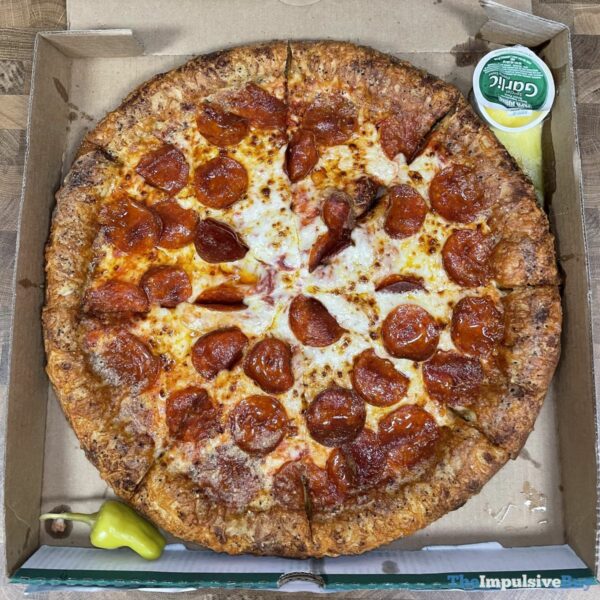 Introducing the Garlic Epic Stuffed Crust pizza 😍 #papajohns #pizza #